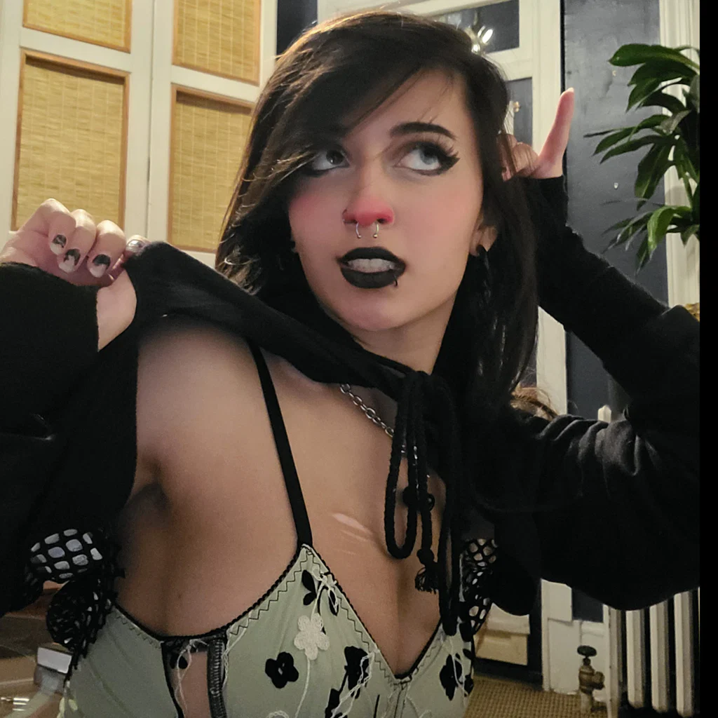 Starcaster 🖤's avatar