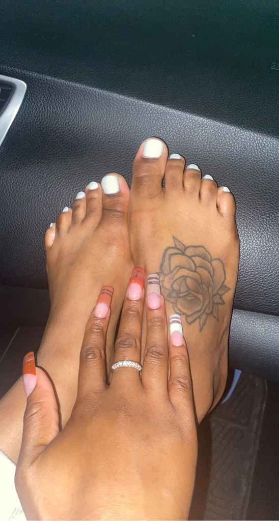 Ms.White Toes's avatar