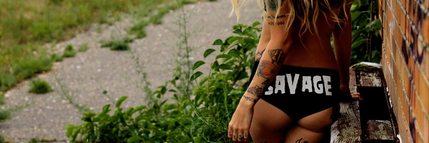 мα∂єℓιиє мФяиιиgśtαя profile banner