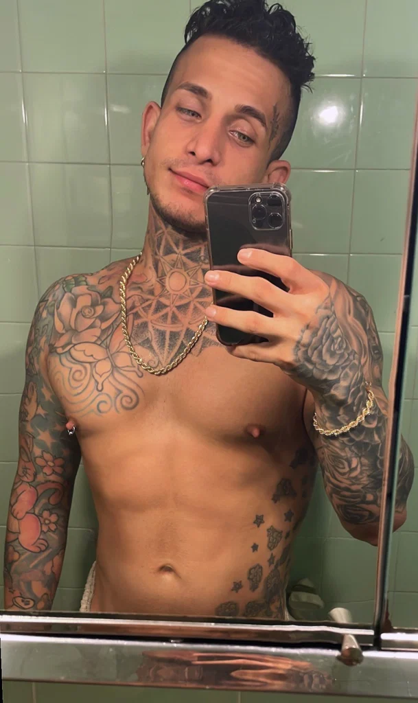 Bastian_bonaxe