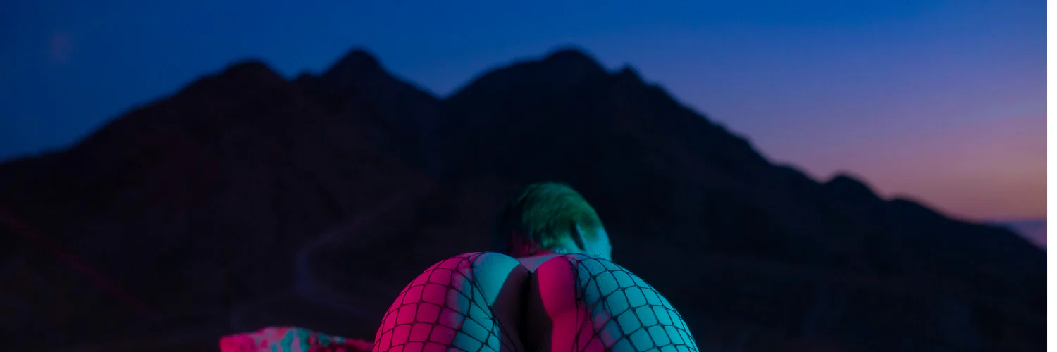 Sara Sativa FREE profile banner