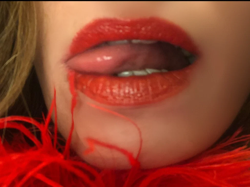 LovelyMilena's avatar