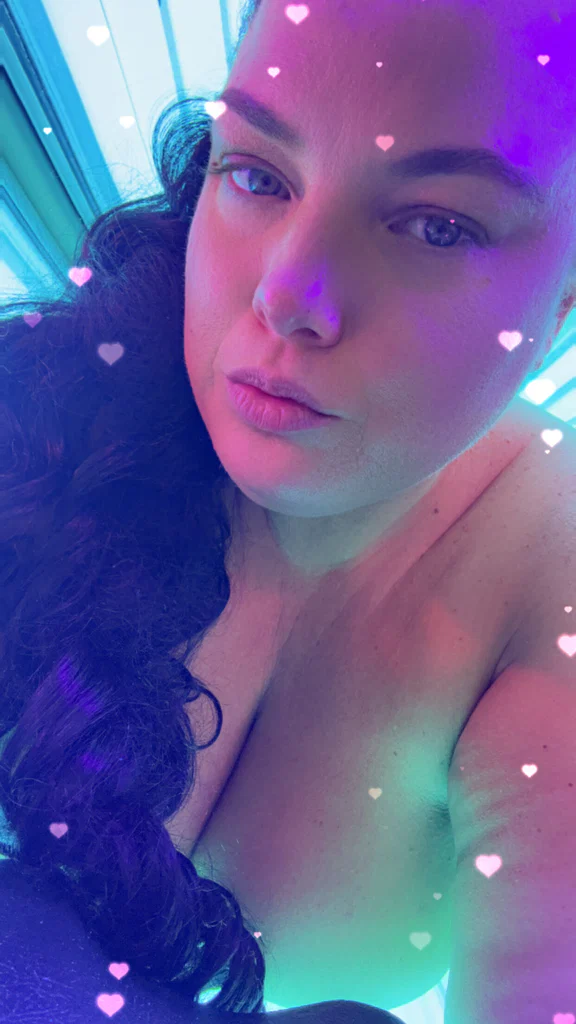 SEXY TAN AMY's avatar