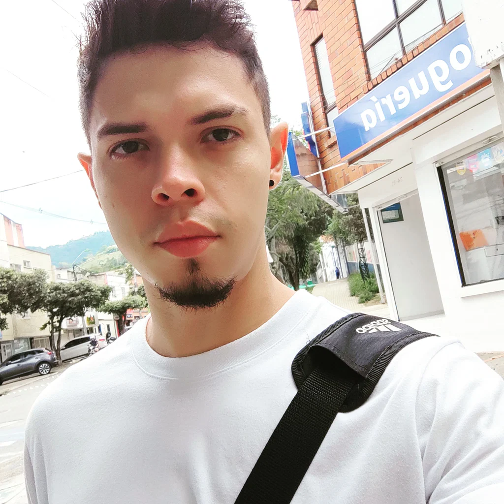 Alex_Rojas👑's avatar