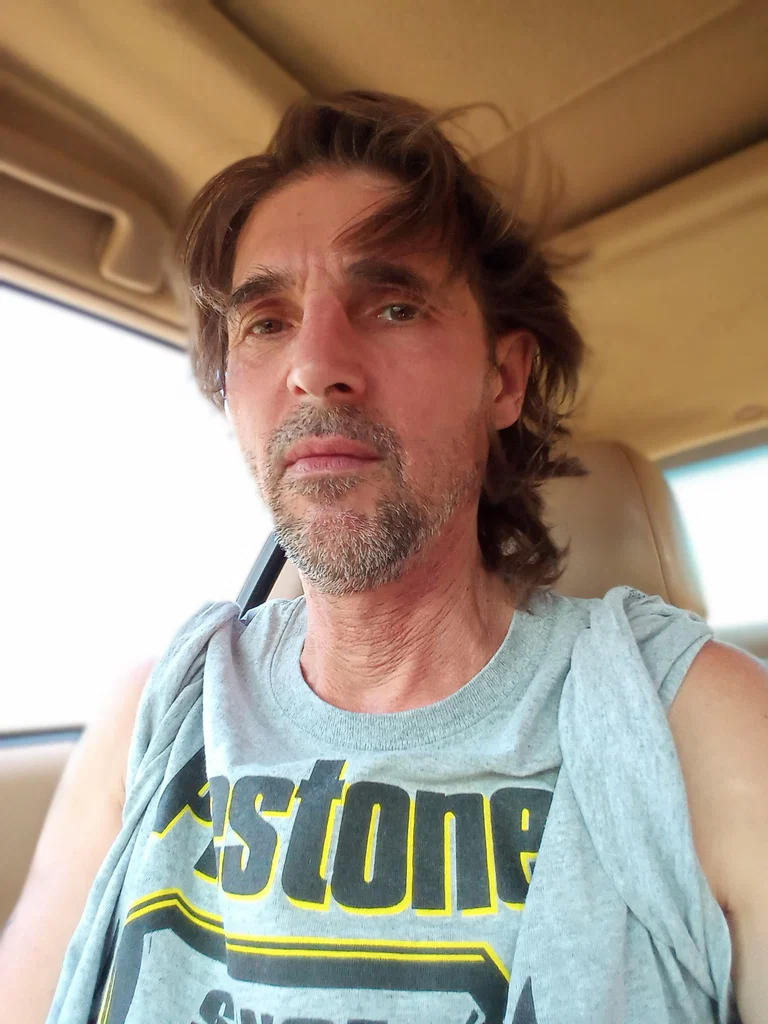 Johnny Conchita's avatar