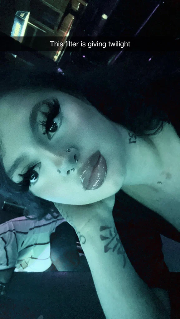 Alondra A's avatar