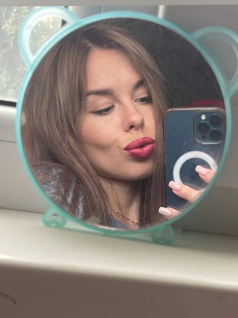 Nicole's avatar