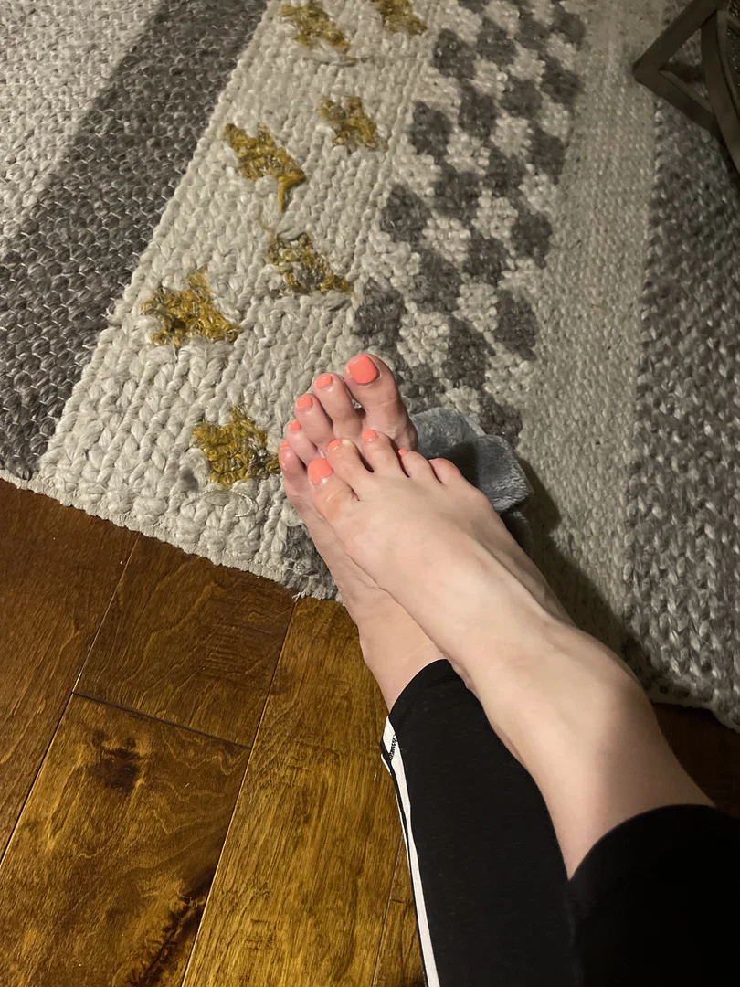 The Mysterious Feet profile banner