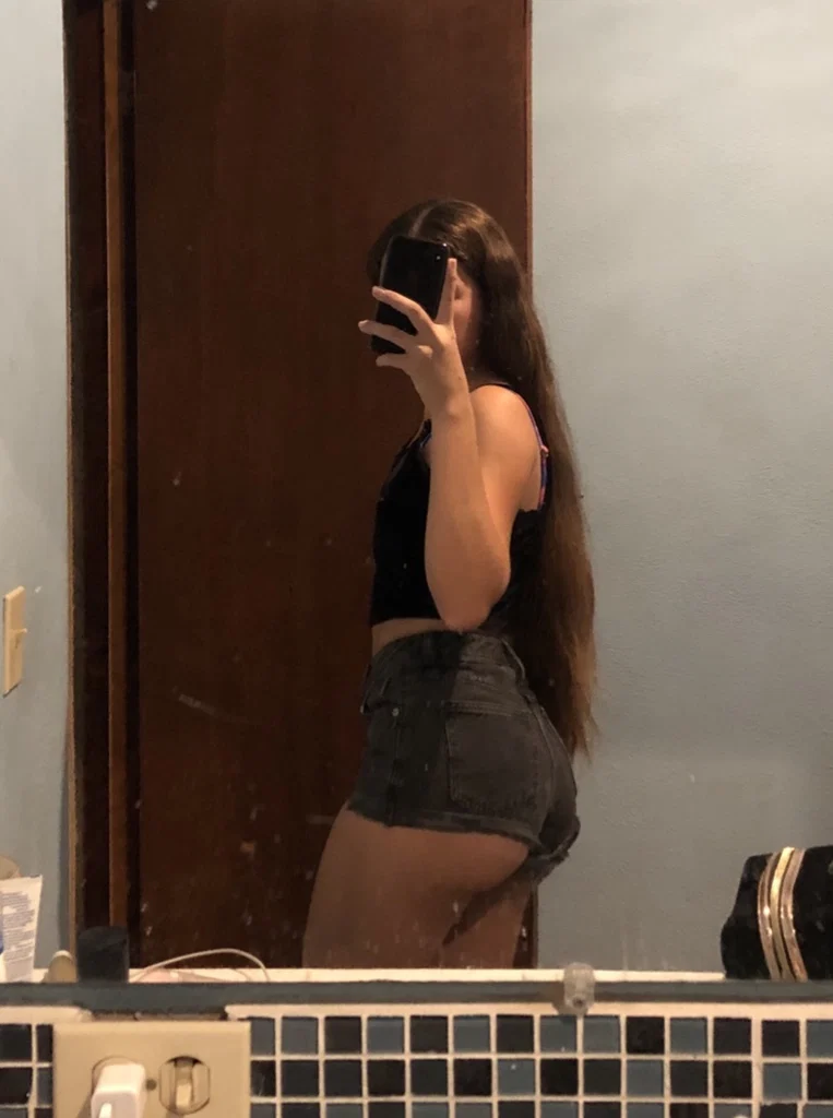 Lily🫶🏻's avatar
