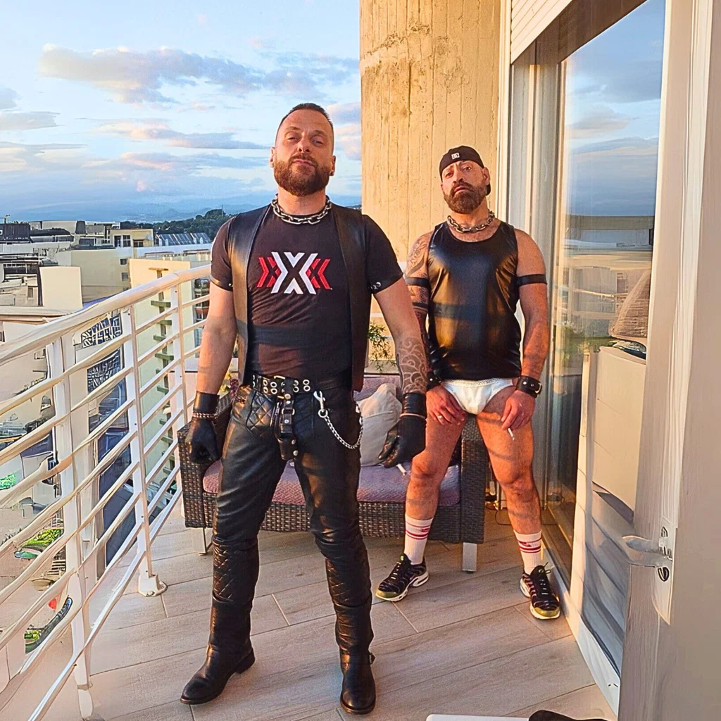 Leather couple from Barcelona's avatar