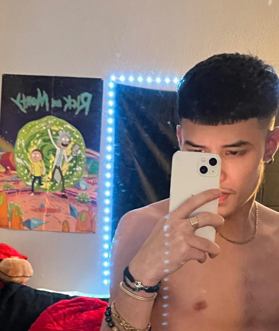 Ayoitspaco profile banner