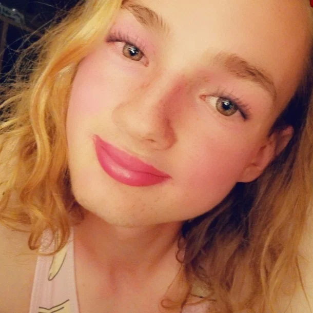 Ellalove's avatar