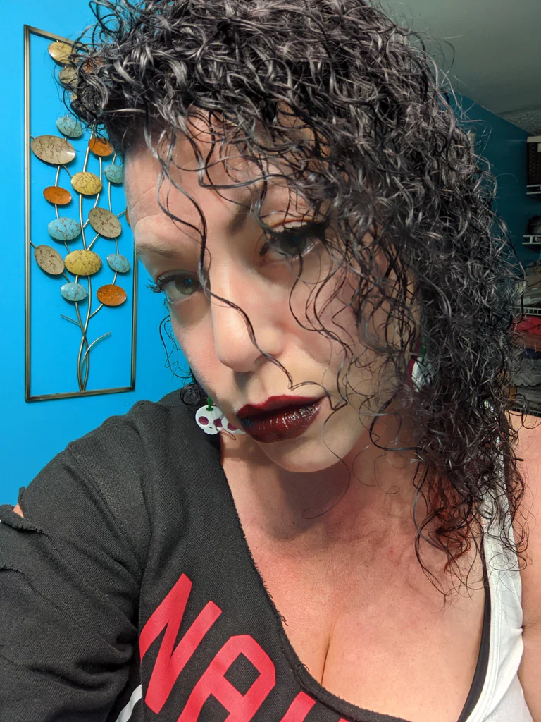 SexyWNYMilf's avatar