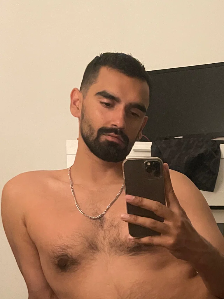 NakedBrownGay