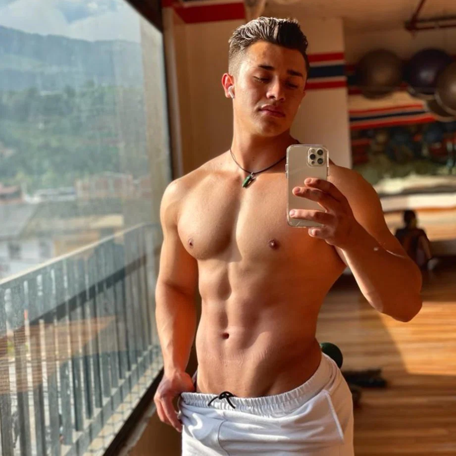 Dilan Coy's avatar