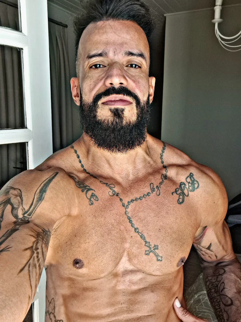 Vinny Burgos's avatar