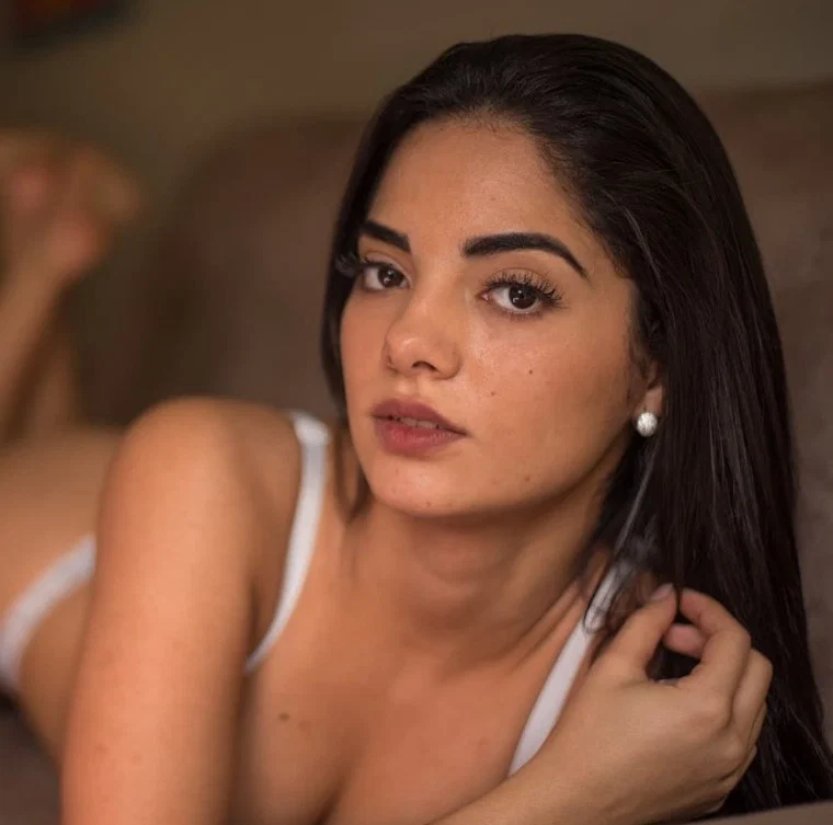 Mari Barros's avatar