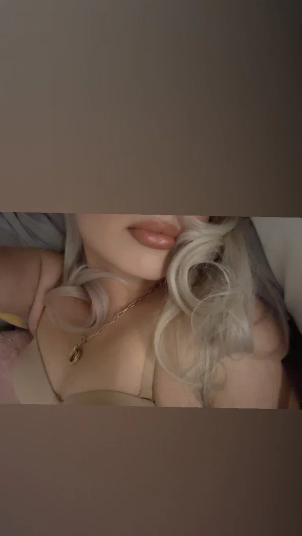 ♡ VanillaLuxxx ♡ profile banner