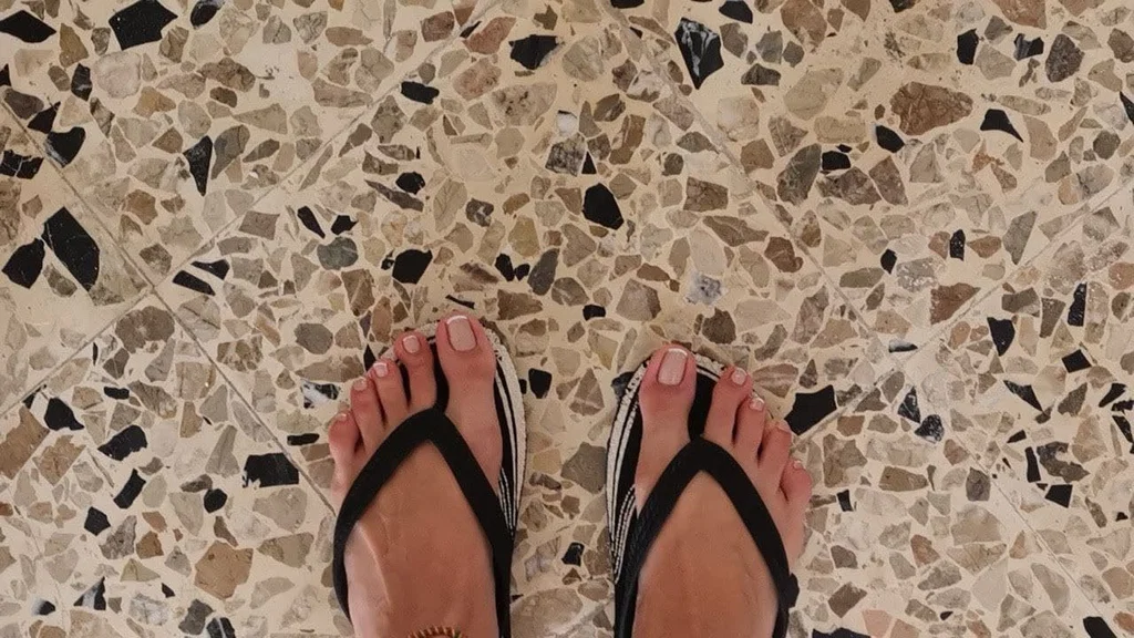 HotFeet's avatar