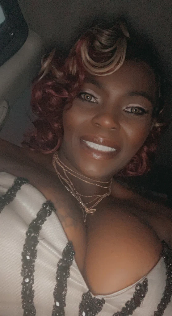Ms Juicy's avatar