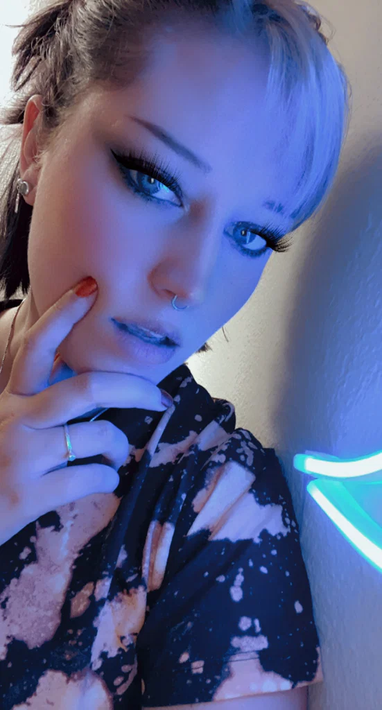 Pinku creator profile