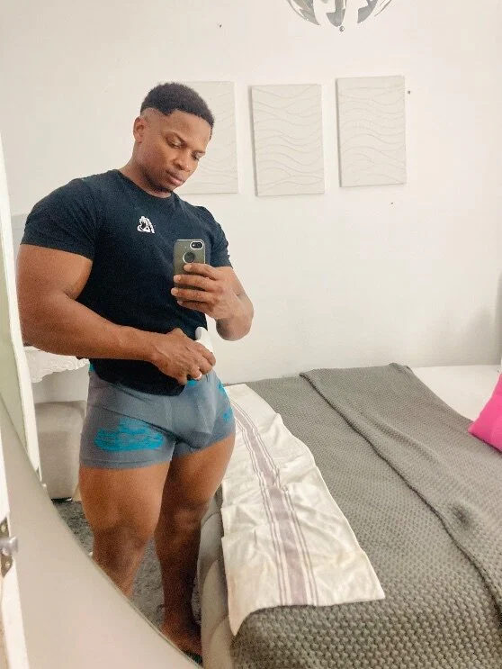 🍆🤤el negro de tres piernas🤤💦🍆