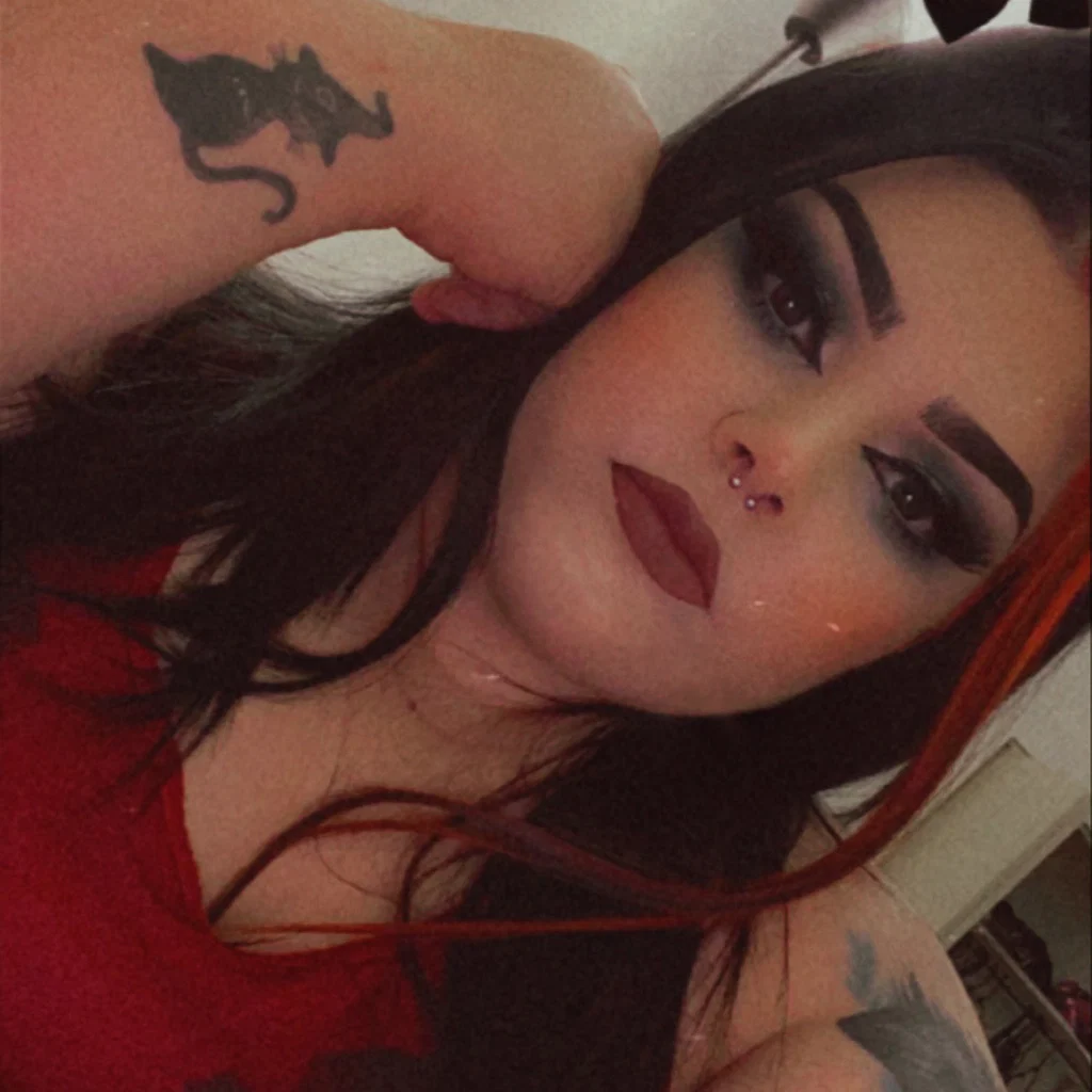 Shelina 🥀🖤's avatar