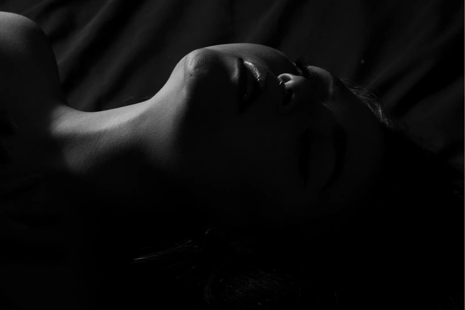 Lena V. profile banner