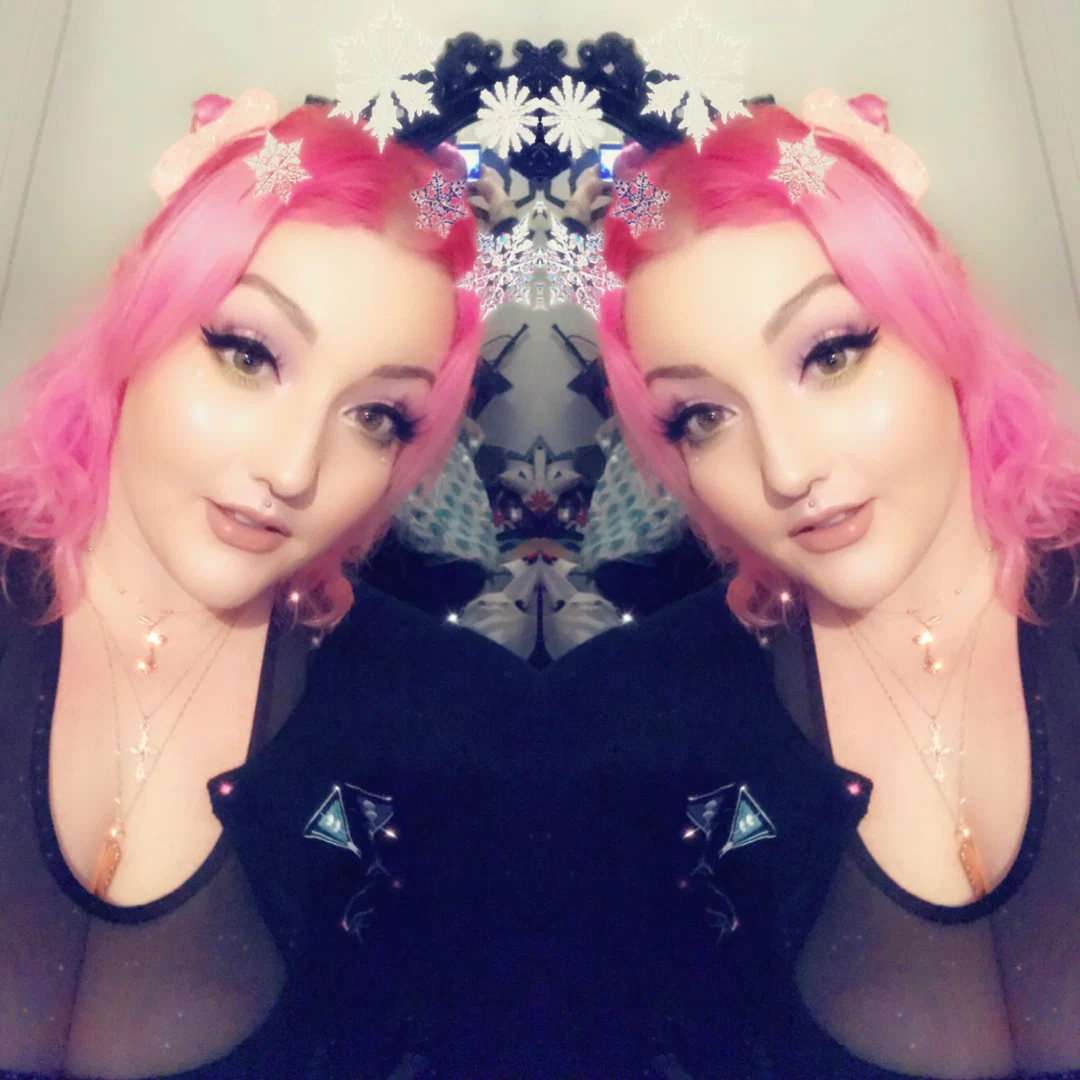 Bella😈✨ profile banner