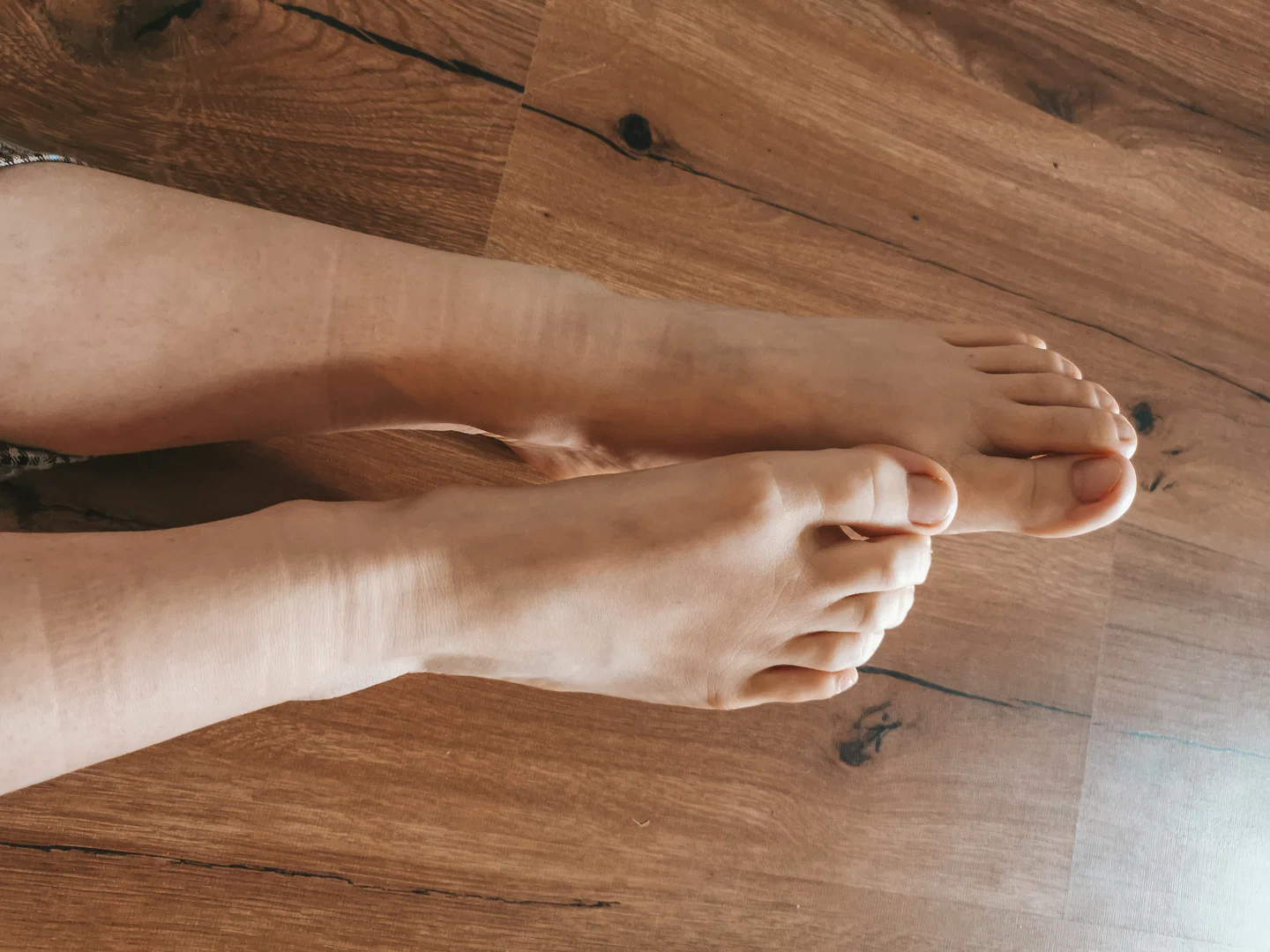 Chanelfeet profile banner