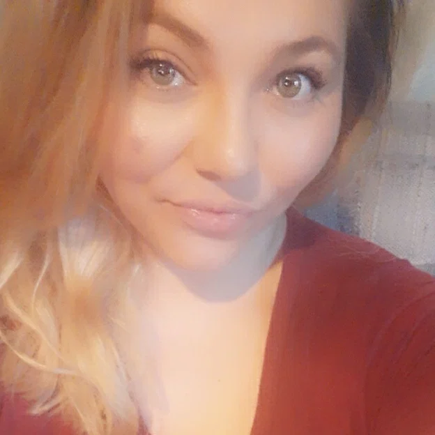 Miss Louise👄🖤's avatar