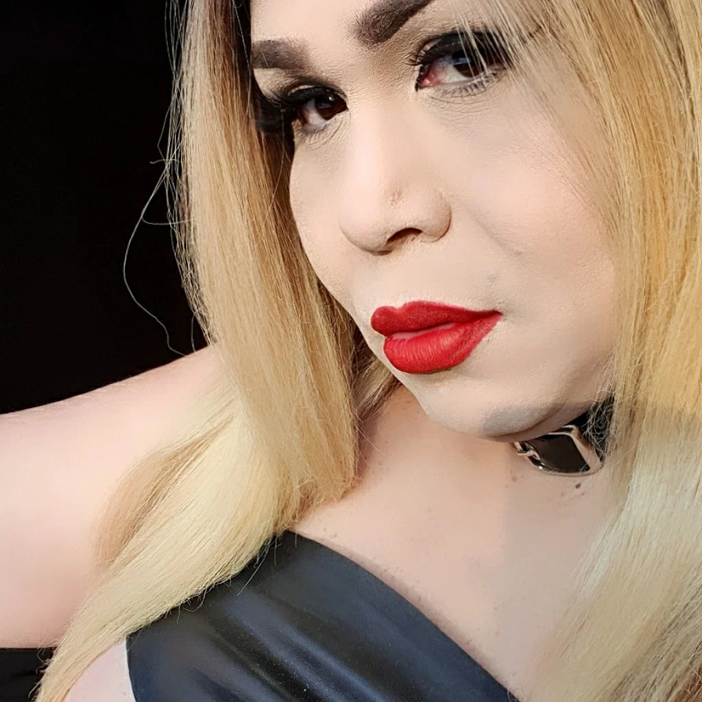 Sofia Bazayari's avatar