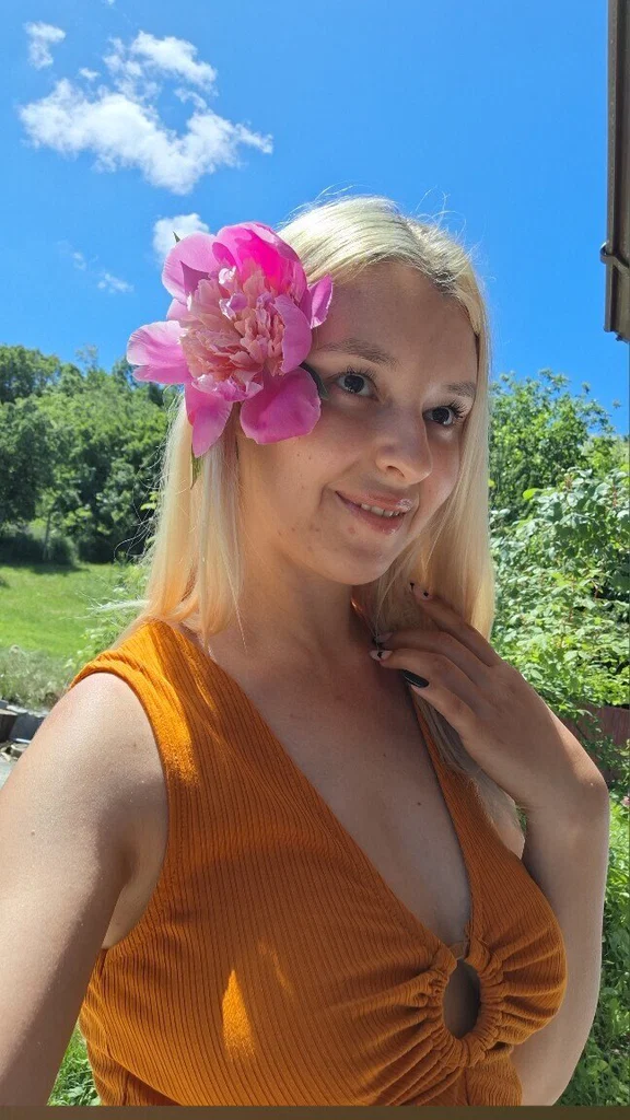 Denisa's avatar