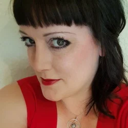 Miss Cameo's avatar