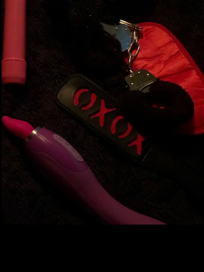 Taylor profile banner