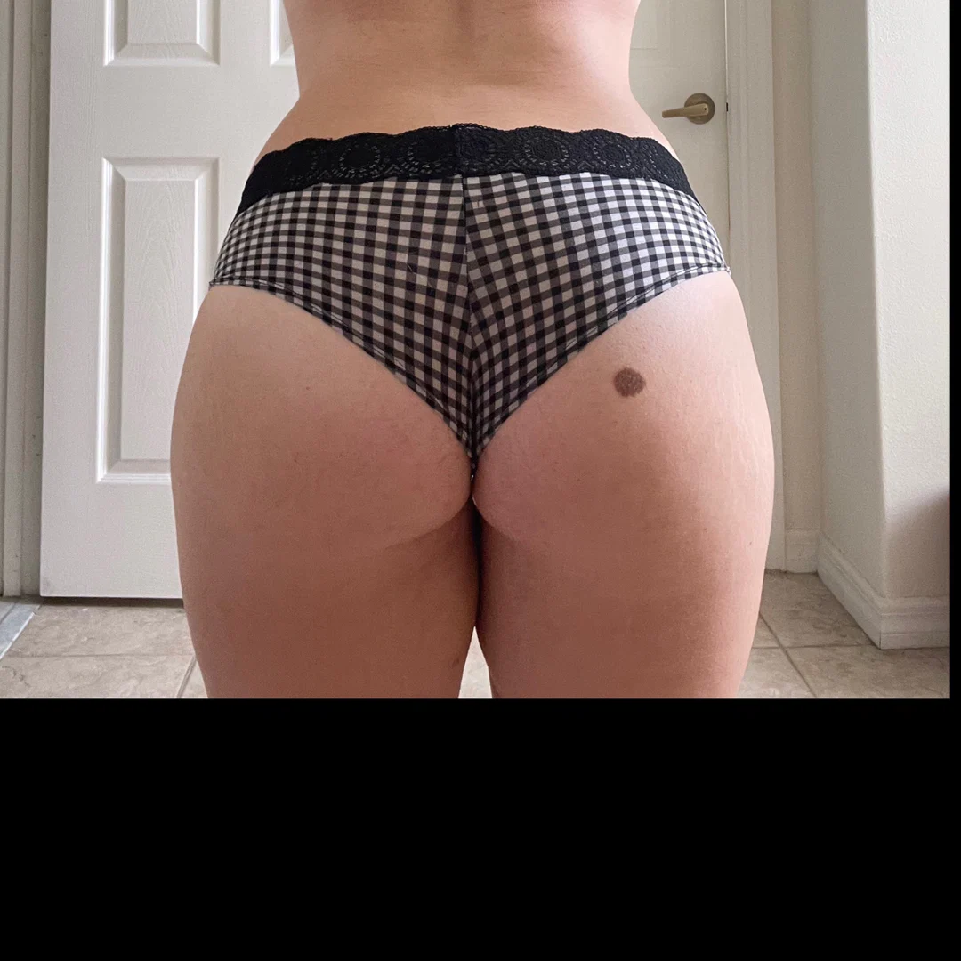 30nThick profile banner
