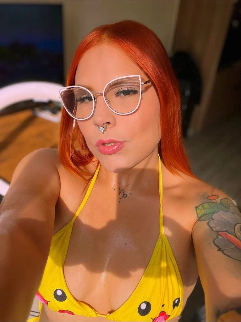 🍑 𝗣𝗲𝘁𝗶𝘁𝗲 𝗧𝗵𝗶𝗰𝗸 𝗟𝗮𝘁𝗶𝗻𝗮 🍑