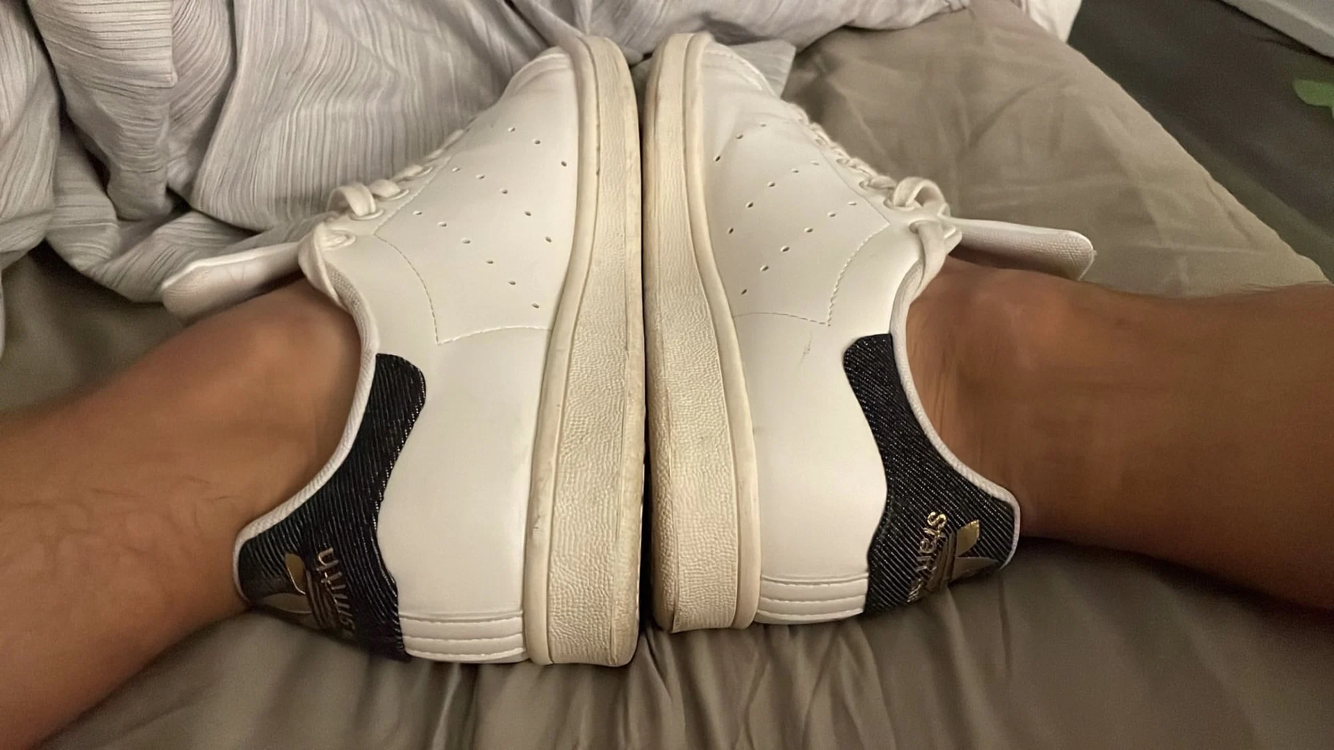 Sneaker Sock profile banner