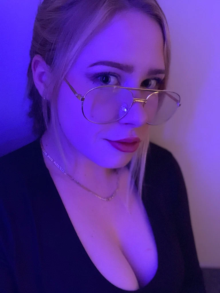 MeganHickeyVIP
