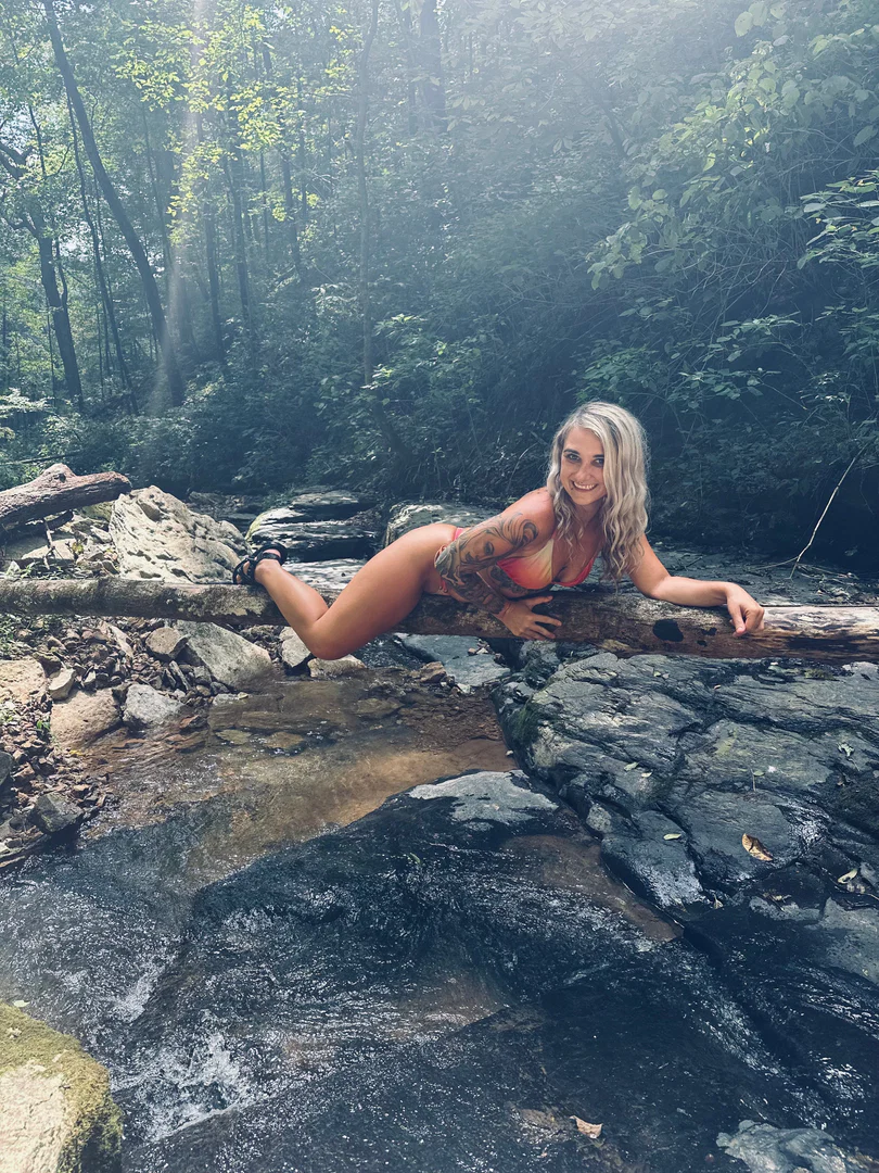 taylorrrdxxx profile banner
