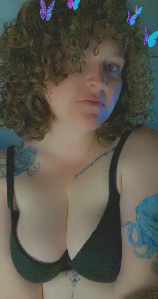 Cora Bay's avatar