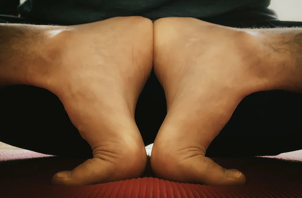 Pies de YogiFeet's avatar