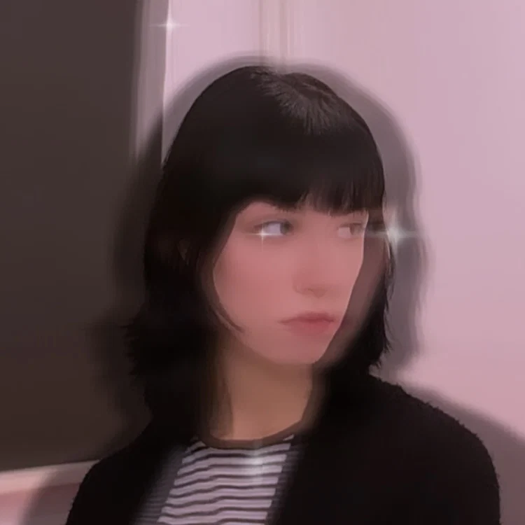Bee's avatar