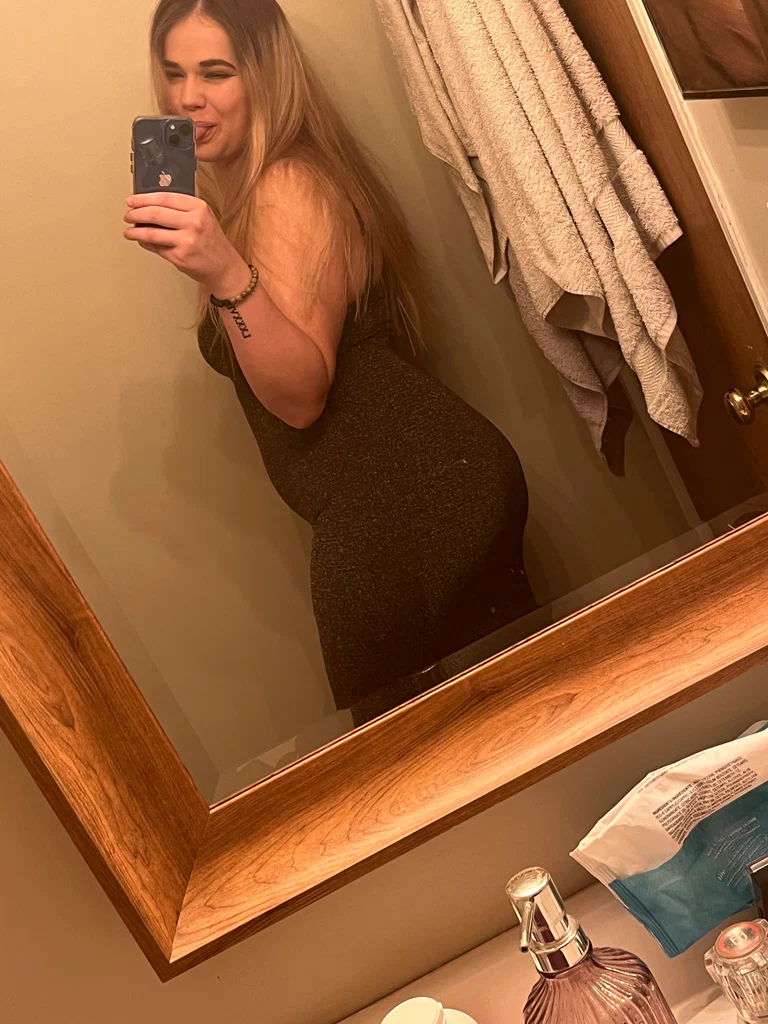 Nicole Estelle's avatar