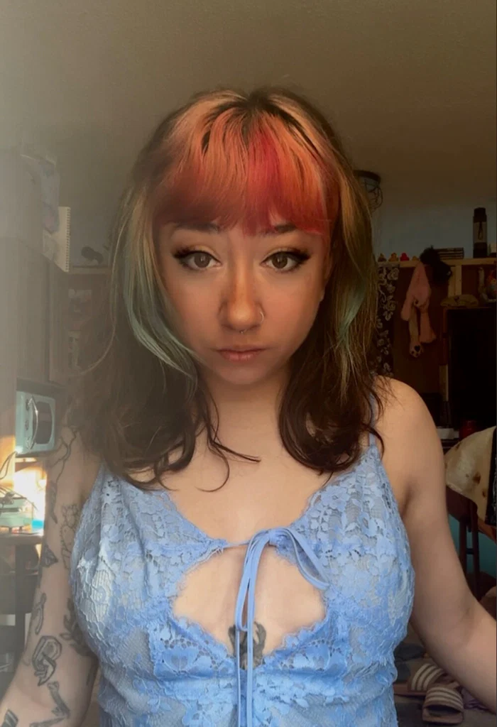 Chrissy Lauren's avatar