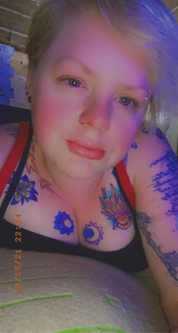 Amber Strawbridge profile banner
