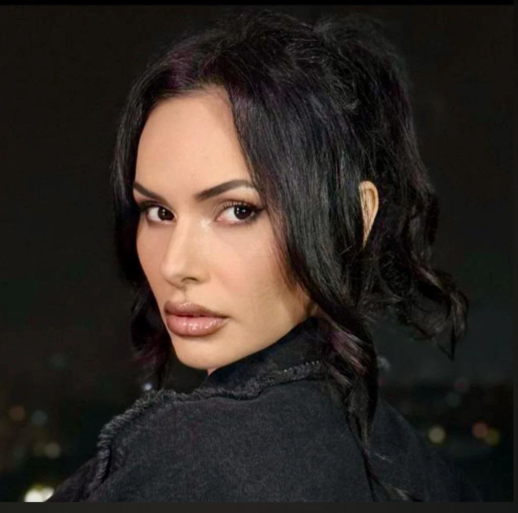 Sophia Liz's avatar