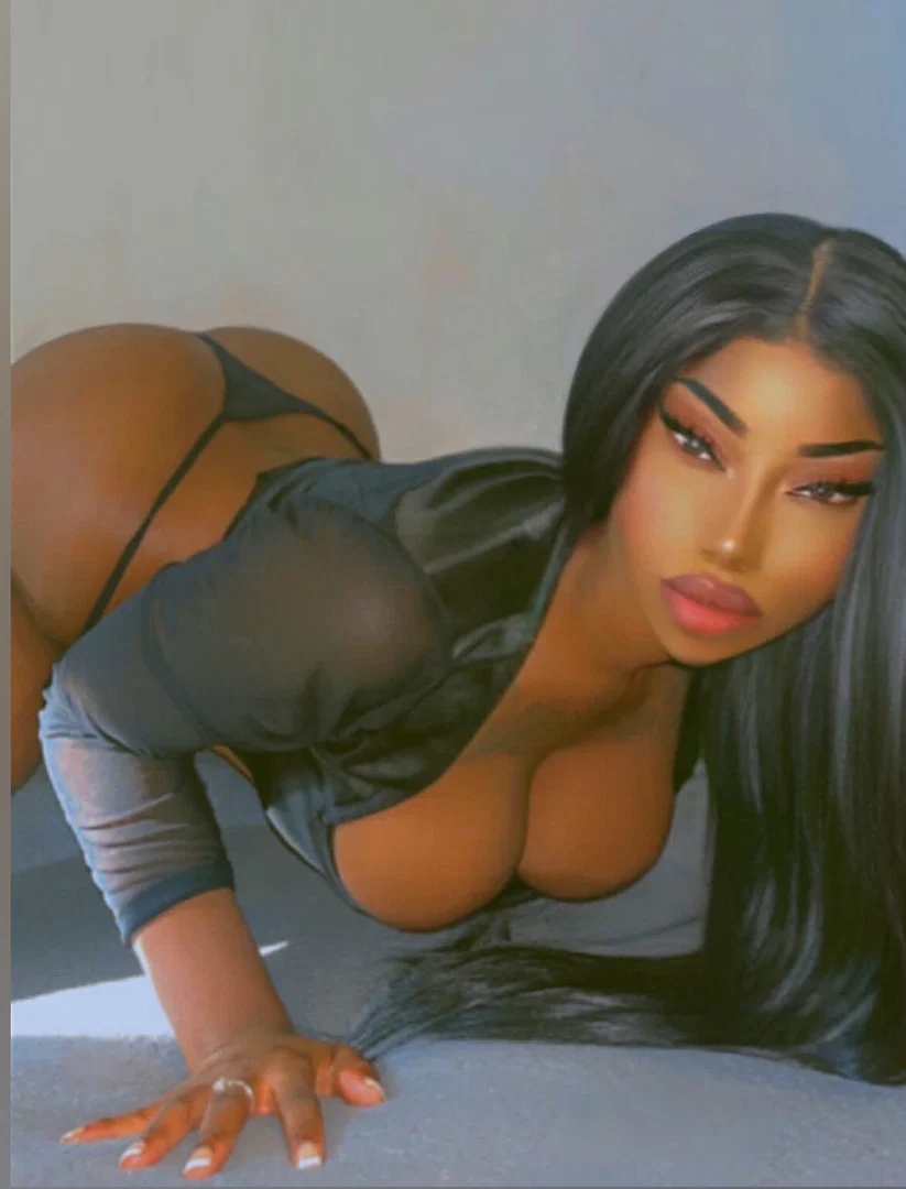 Lorena la Latina profile banner