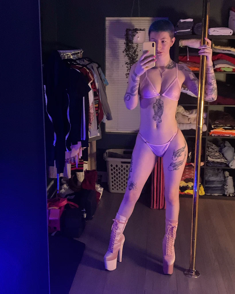 HoeMom's avatar
