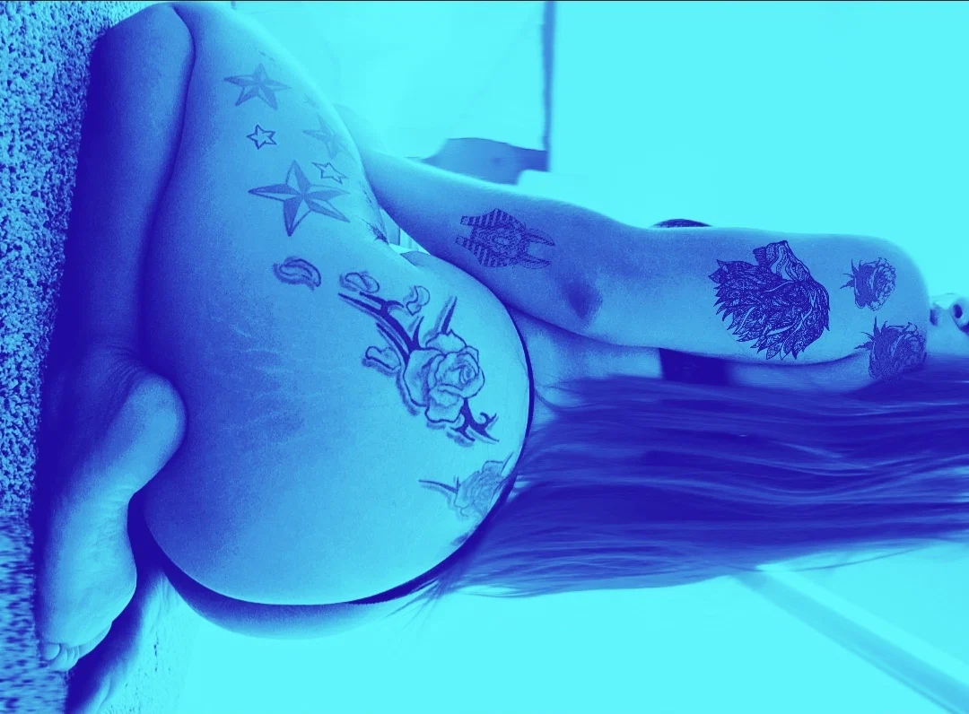 Daisy profile banner